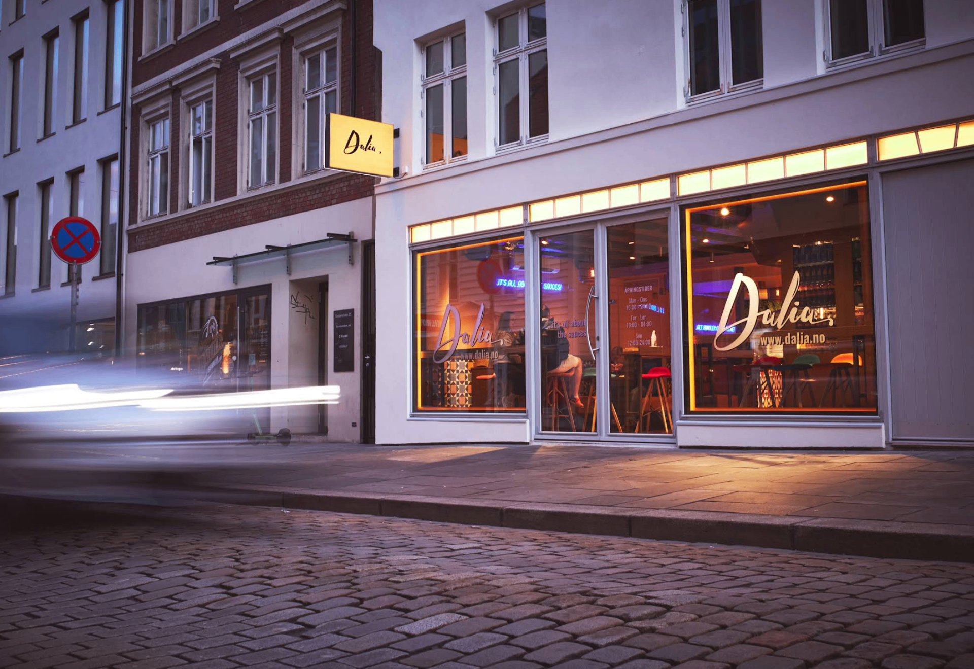 Dalia storefront at dusk